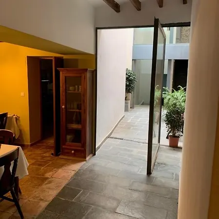 Puertas Del Indiano