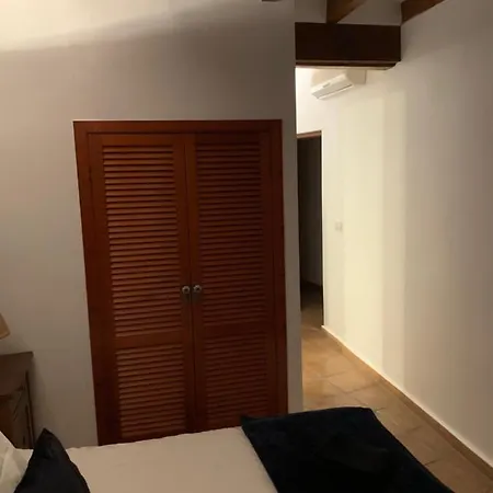 Puertas Del Indiano *