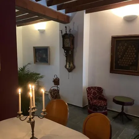 Puertas Del Indiano Bed & Breakfast *